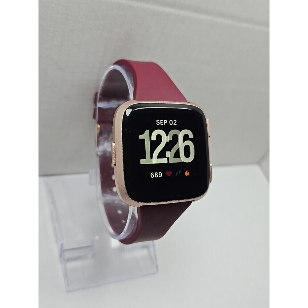 Fitbit Versa FB504 Smartwatch Heart Rate Bluetooth Activity Tracker W Charger - Picture 3 of 11